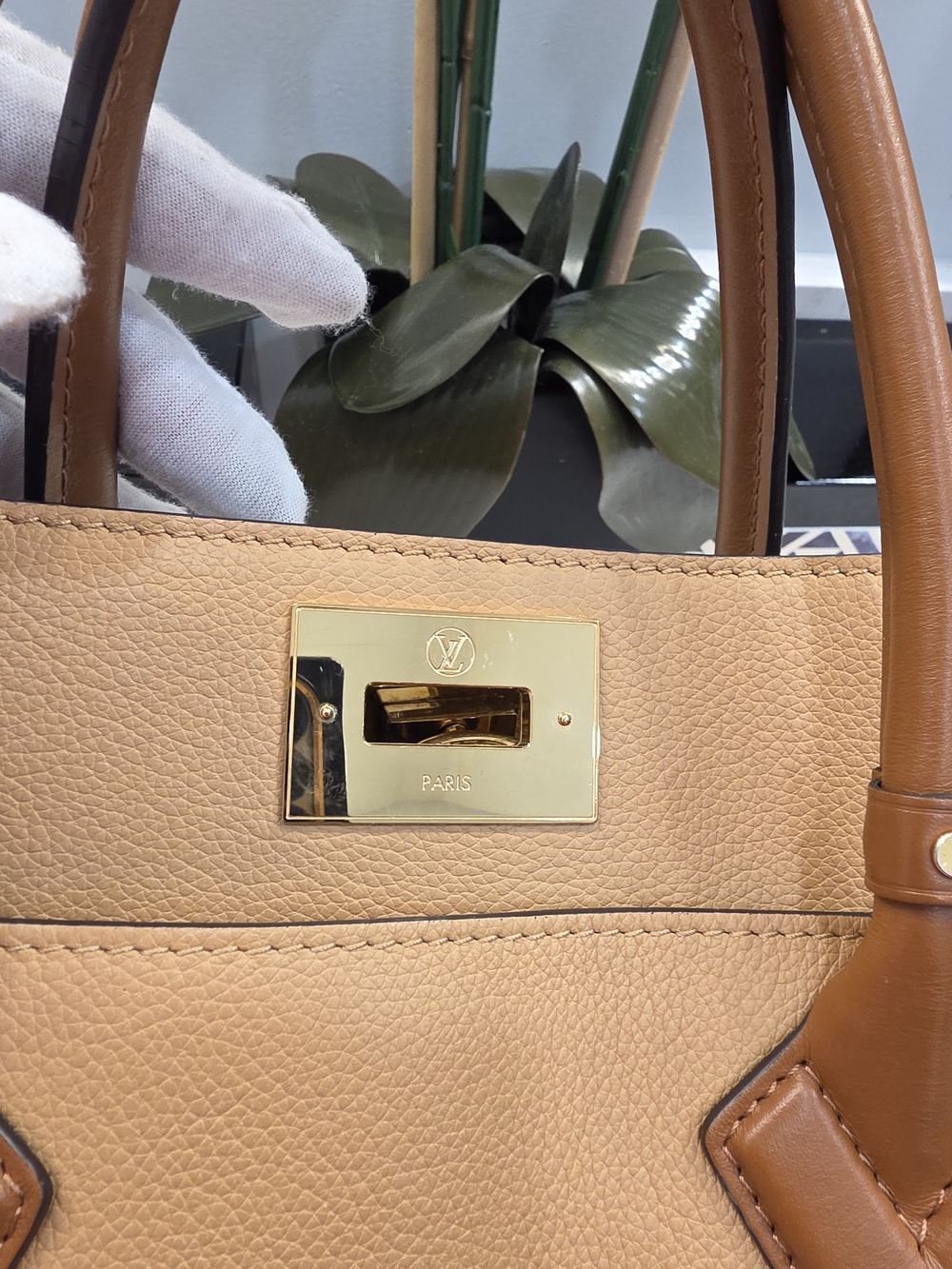 Louis Vuitton Tan and Brown Leather Satchel with Gold Hardware - Picture 5 of 15